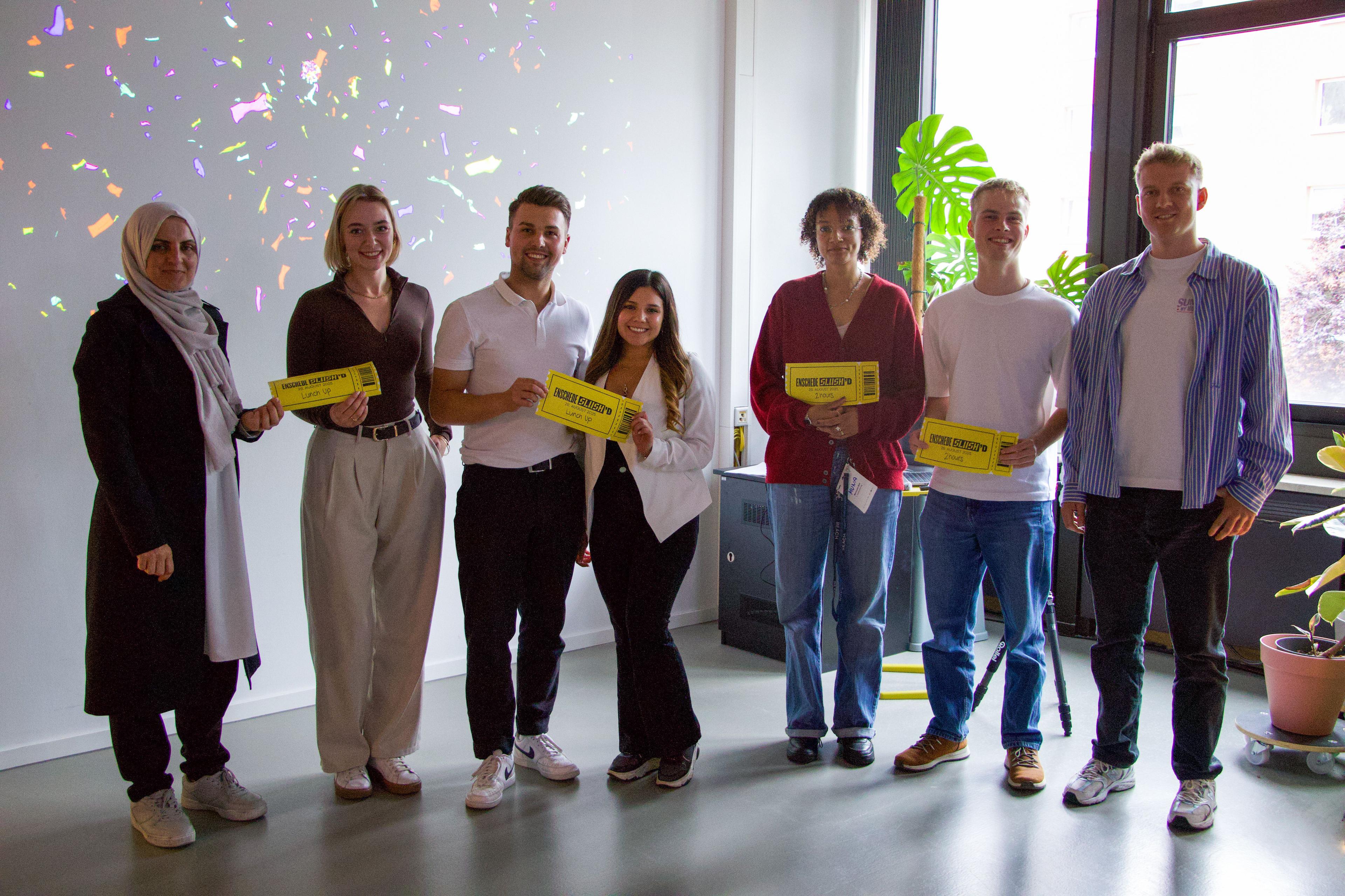 Social Entrepreneurship School. Gruppenfotos der Sieger aus 2025.